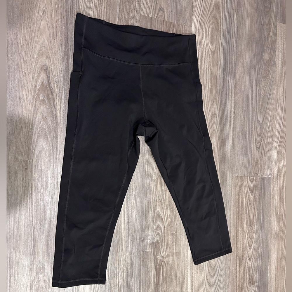 Tek Gear Black Capri Leggings for Active Comfort